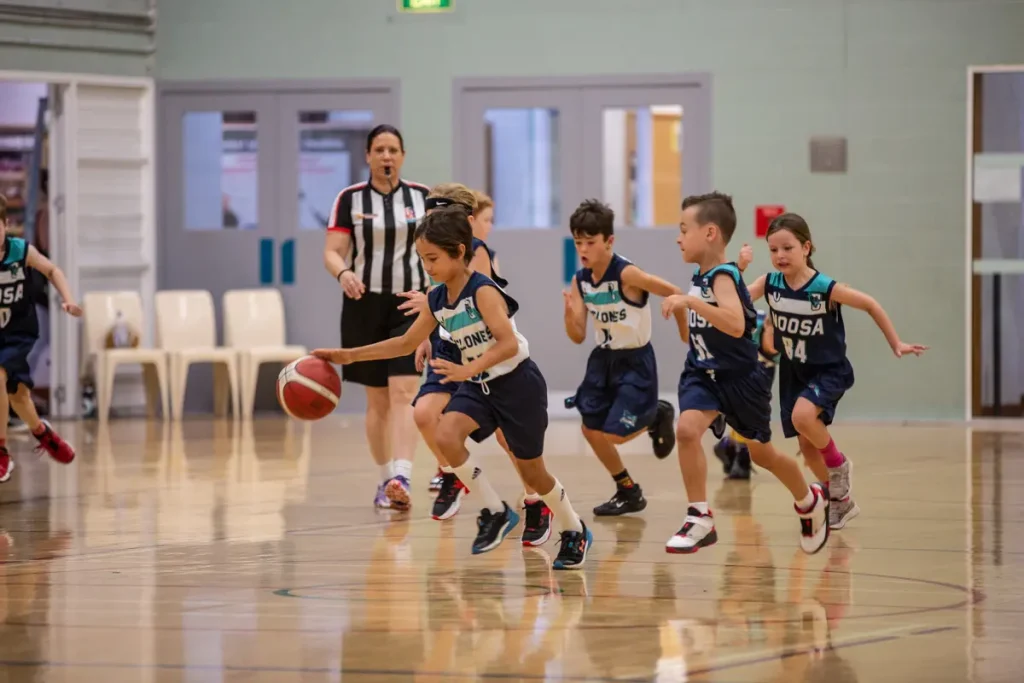 Noosa Cyclones Basketball Juniors Playing Basketball