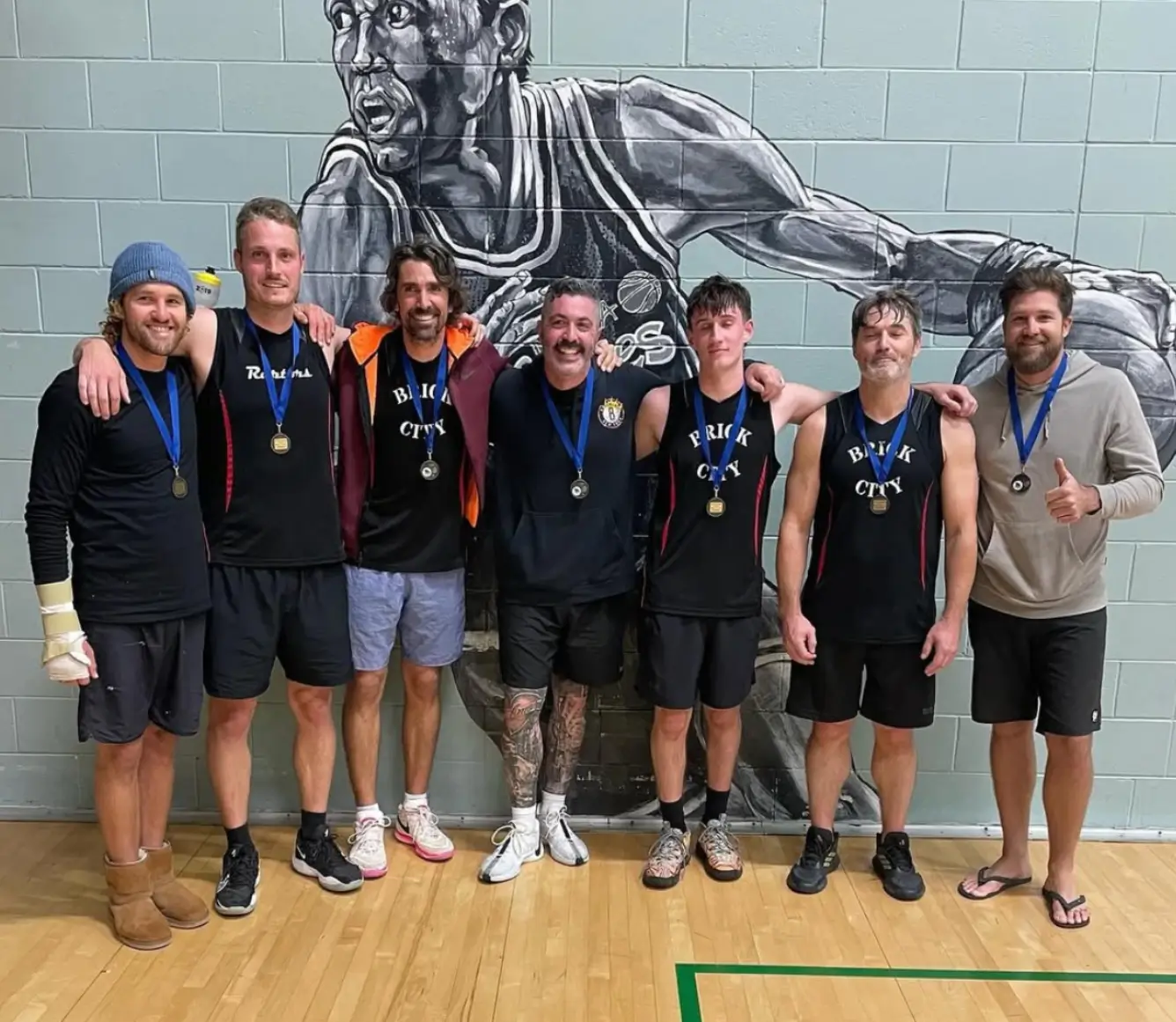 Noosa Cyclones Basketball mens with medal
